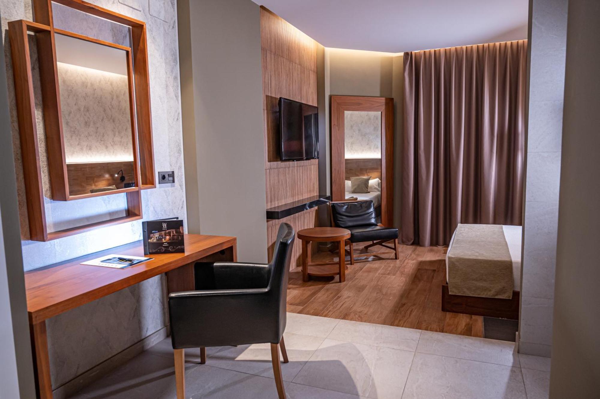 Hotel Luve San Antonio de Benagéber Esterno foto